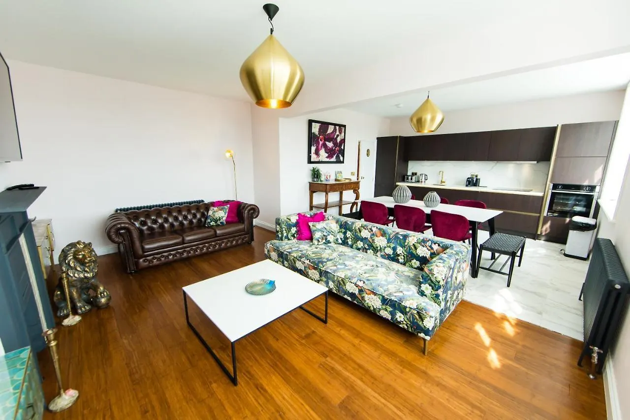 Dom wakacyjny Rounton Villa By Luxury Travel Emporium- Hot Tub - Sea Views - Parking Wielka Brytania