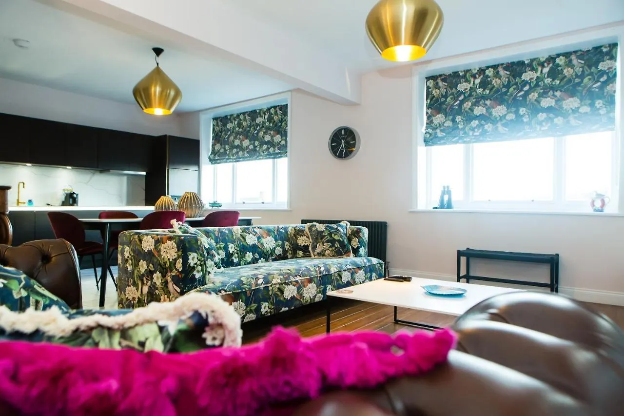 Dom wakacyjny Rounton Villa By Luxury Travel Emporium- Hot Tub - Sea Views - Parking