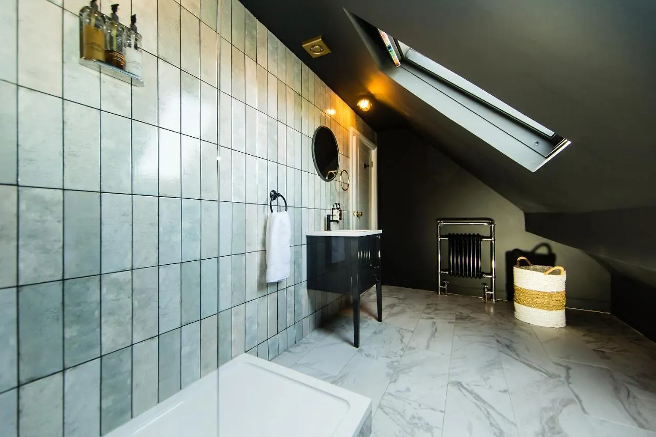 Dom wakacyjny Rounton Villa By Luxury Travel Emporium- Hot Tub - Sea Views - Parking